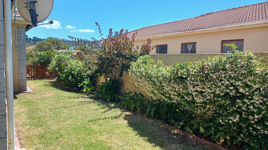 3 Bedroom Property for Sale in Sandbaai Western Cape